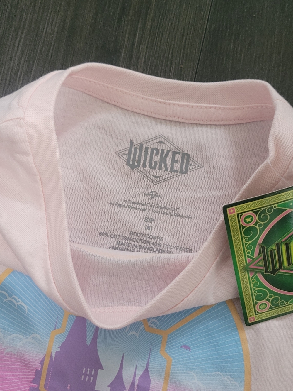 Wicked Girls Shirt Bundle Size 6 NWT Movie Graphic Tees Pink Green 2 Pack - Picture 5 of 6